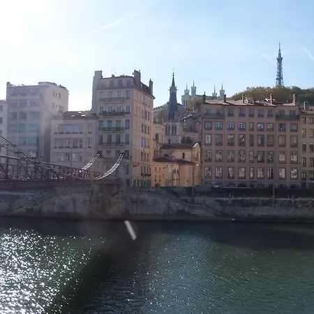 公寓 Pierre Scize Sur La Saone *